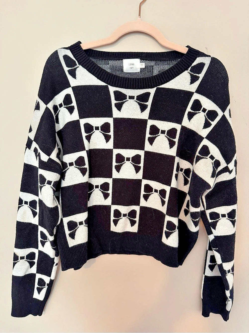 LUNA IVY Anthropologie Checkered Bow Sweater Black & White Size Large Like New